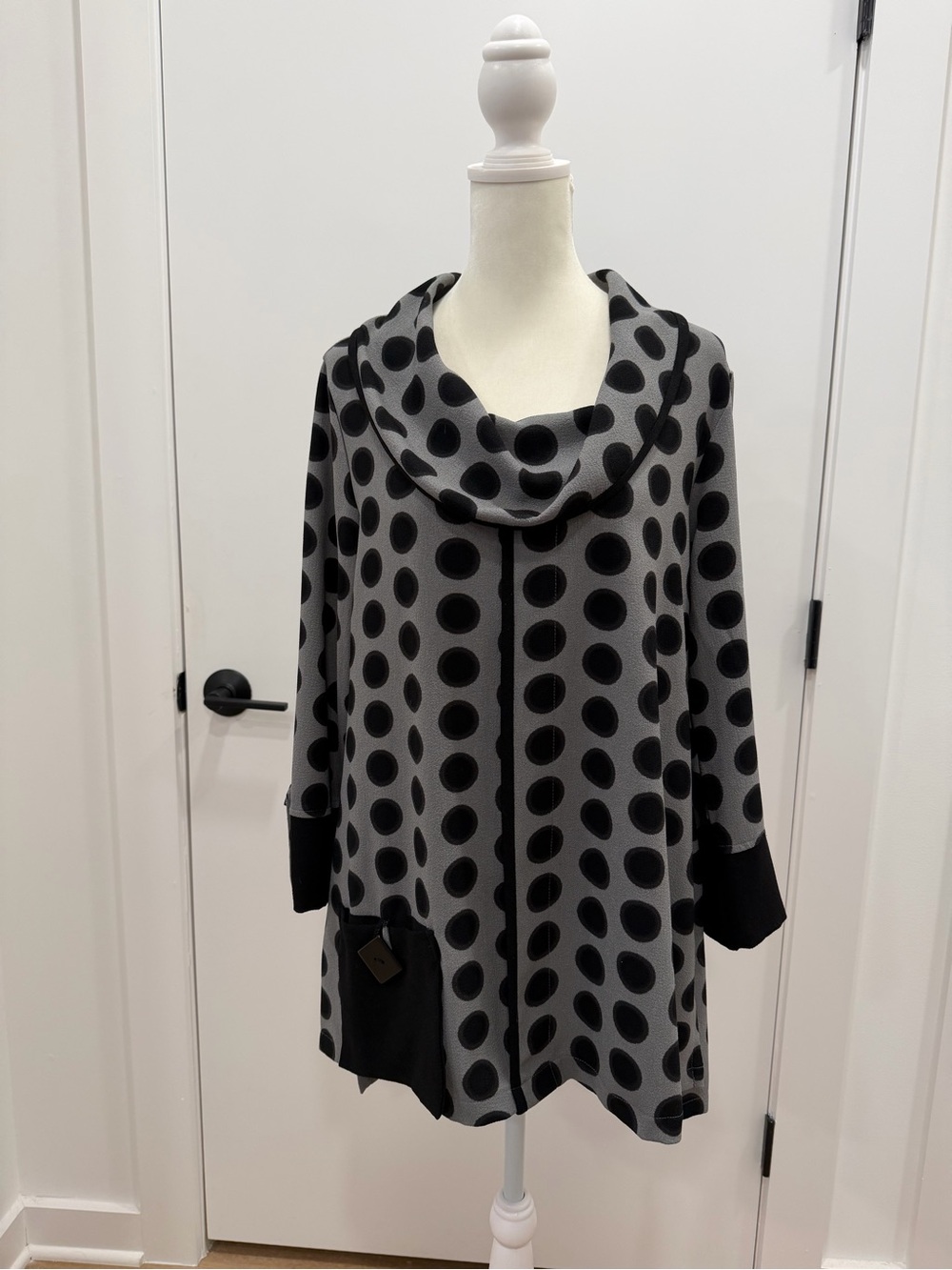 Ali Miles Gray Tunic with Black Polka Dots